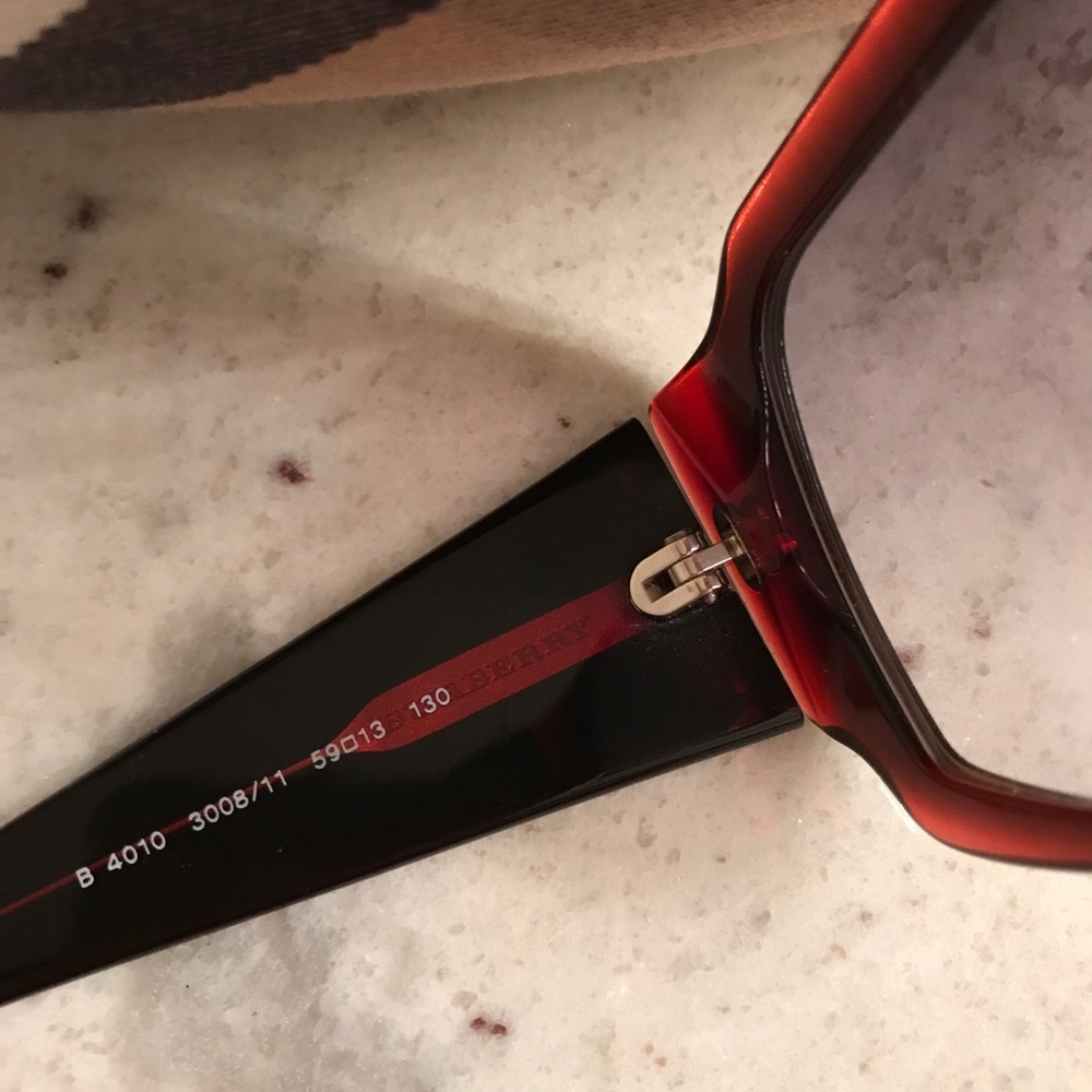 Burberry Designer Women’s Sunglasses sunglasses - Picture 4 of 8